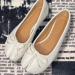 white tabi flats size w7
